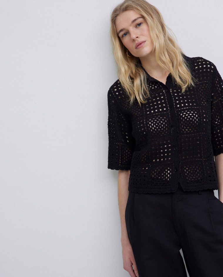 Cárdigan crochet negro
