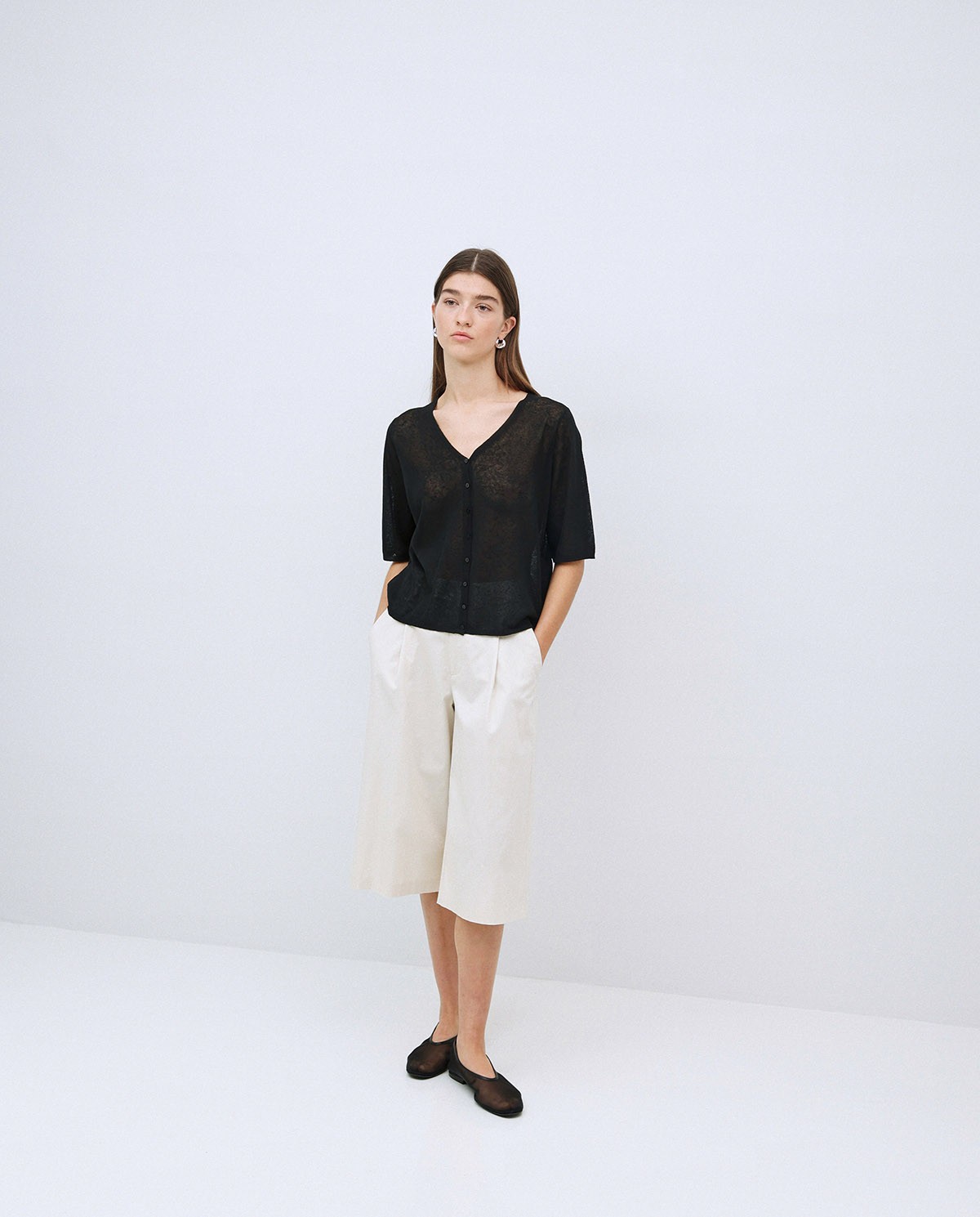 Black short 3/4-sleeve cardigan 5