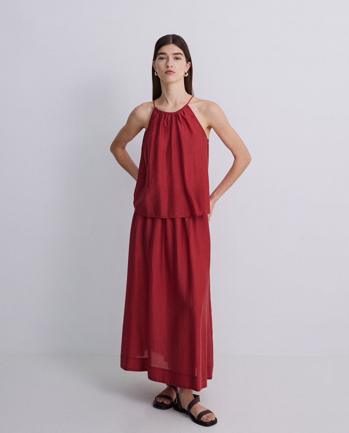 Falda larga cintura elástica rojo oscuro