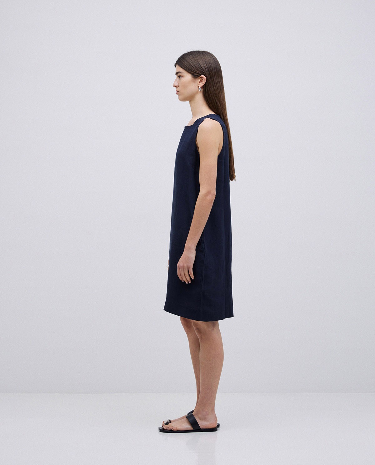 Robe 100 % lin bleu foncé 4