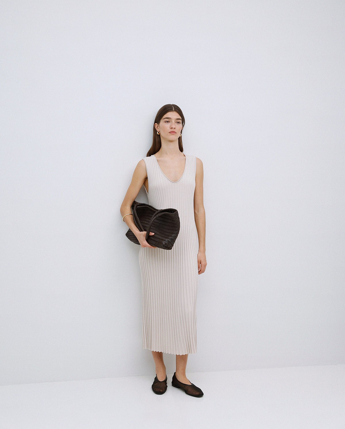 Vestido largo tirantes evasé beige 4
