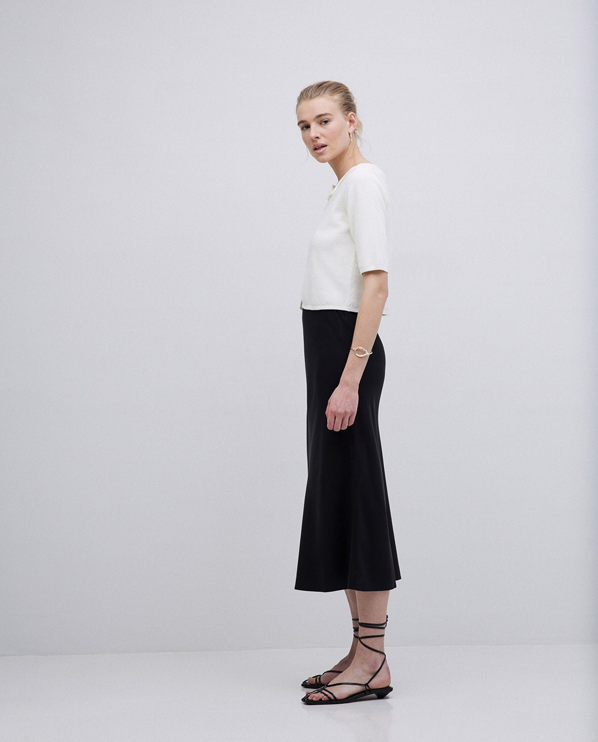 Falda midi tencel negro 2