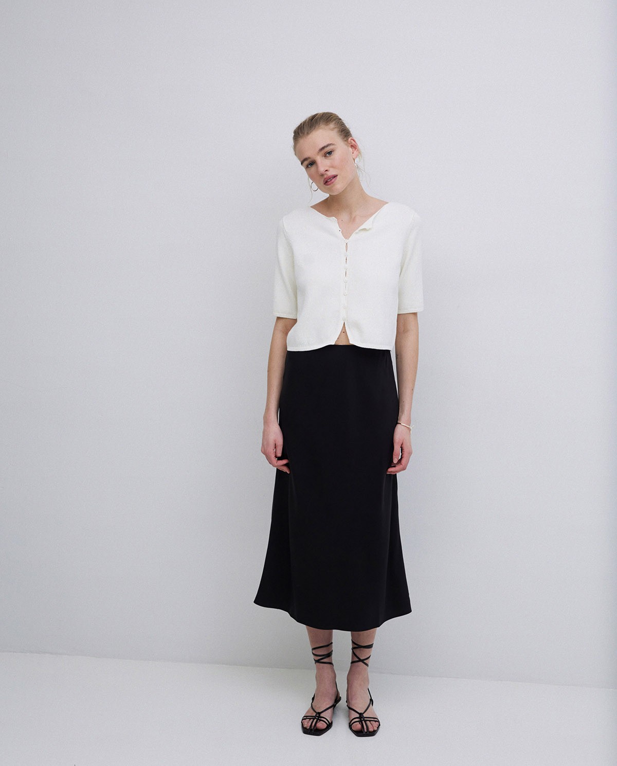 Falda midi tencel negro 1