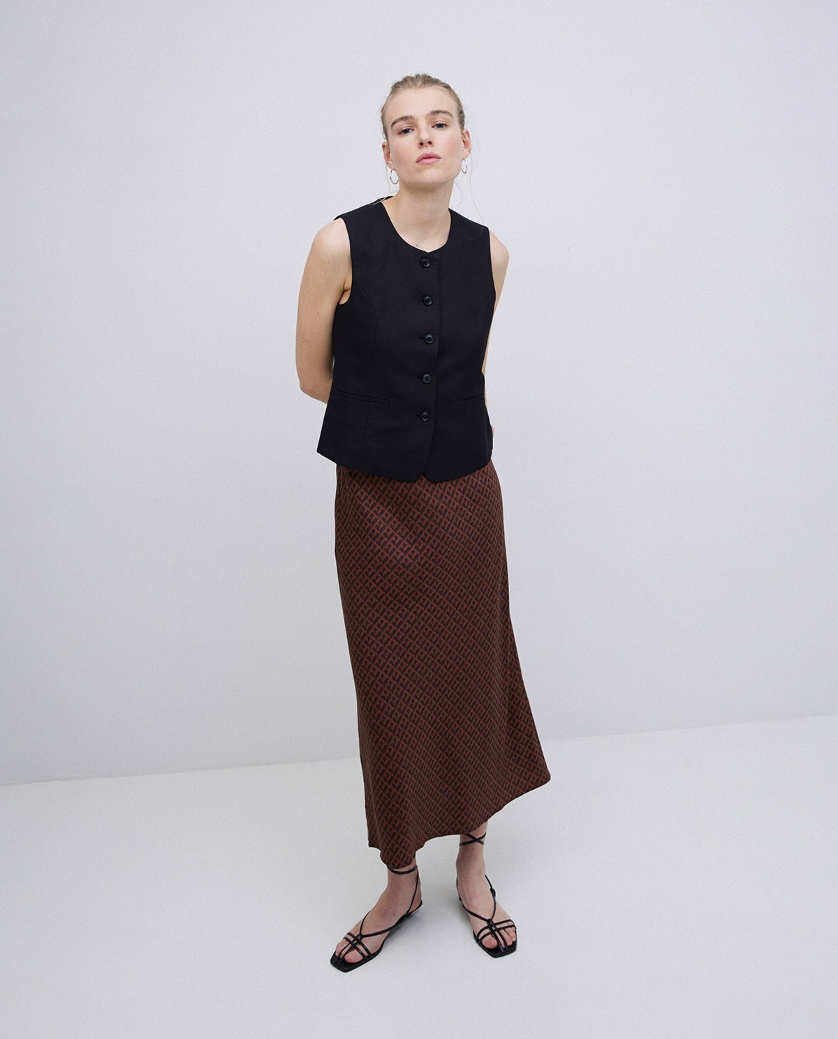 Chocolate geometric print skirt