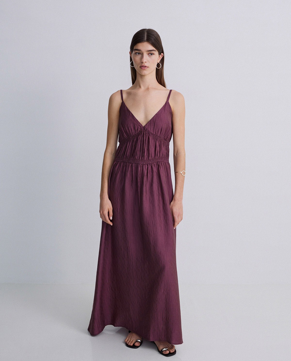 Vestido largo corte imperio berenjena