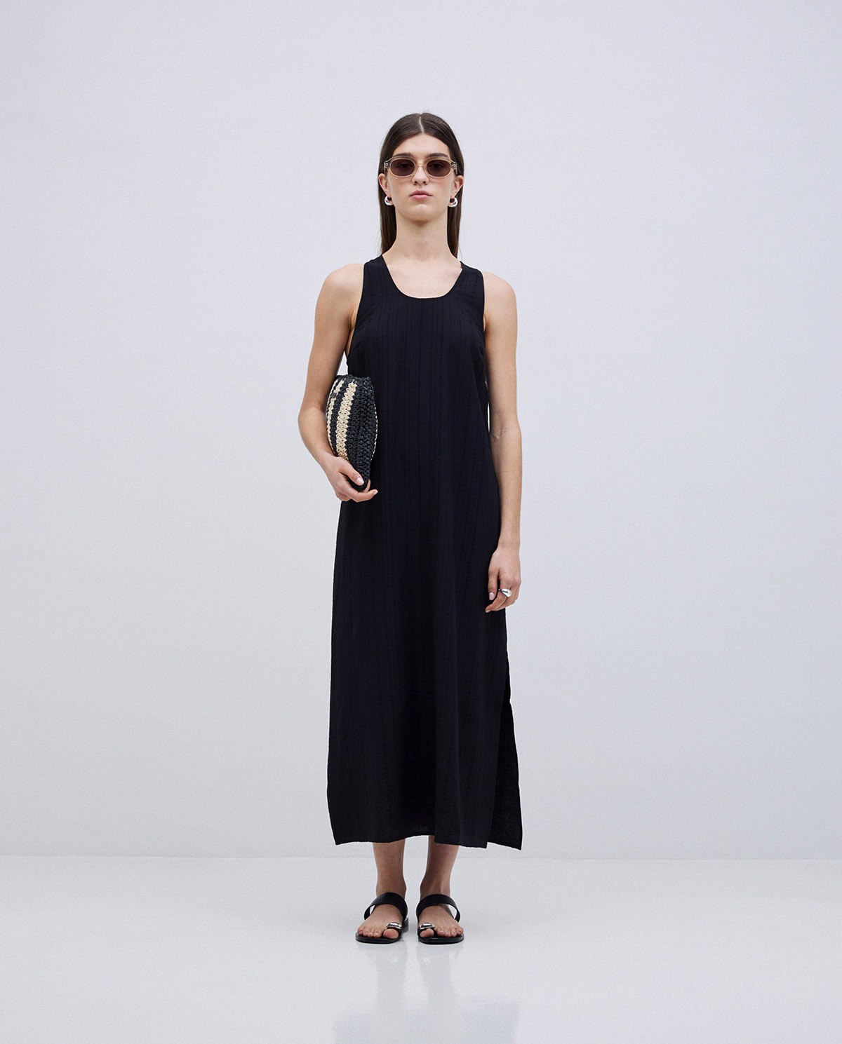 Vestido largo sin mangas negro 4