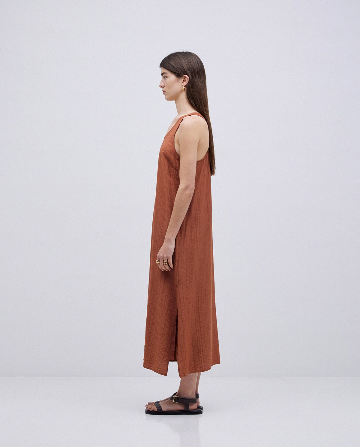 Vestido largo sin mangas terracota 5