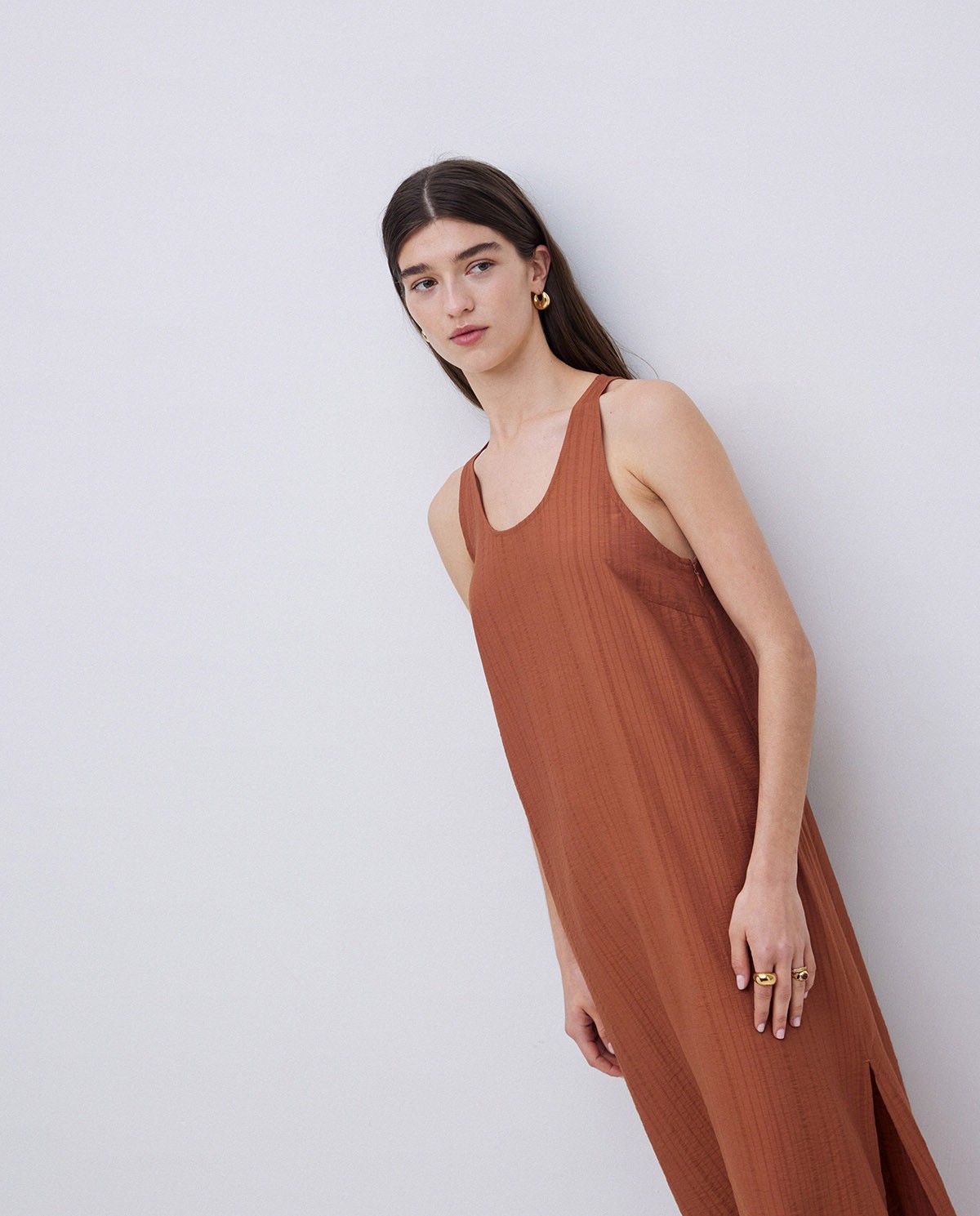 Vestido largo sin mangas terracota 1