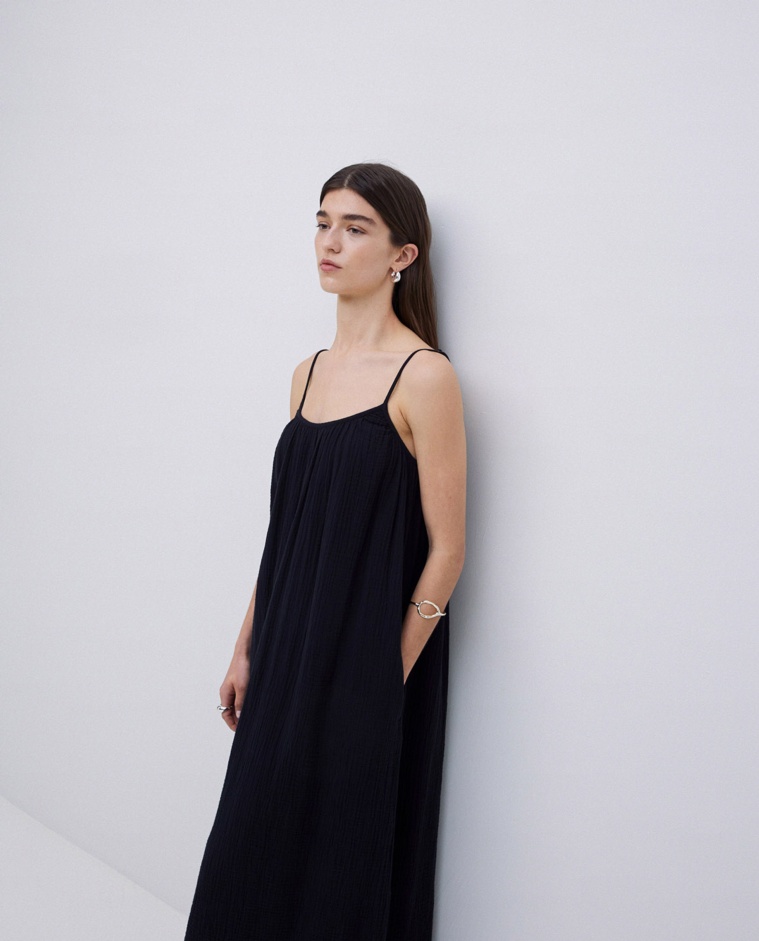 Vestido largo doble gasa negro - Vestido largo y fluido
