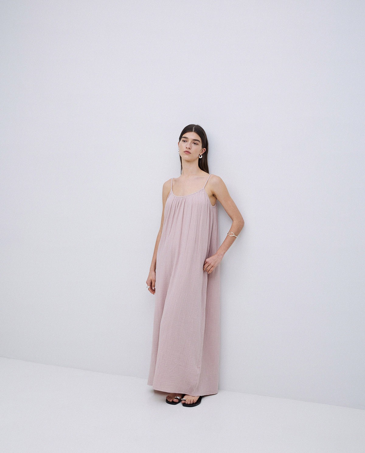 Vestido largo doble gasa rosa pálido