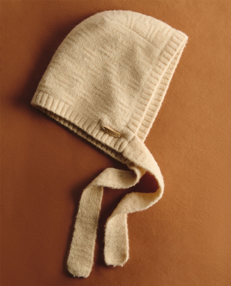 Ecru wool-blend balaclava woman Yerse - Front view