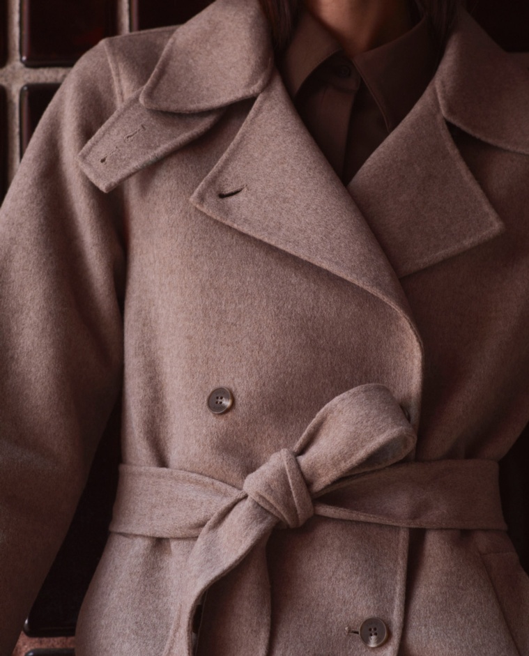 Abrigo largo handmade mezcla lana beige mujer Yerse - Detalle frontal