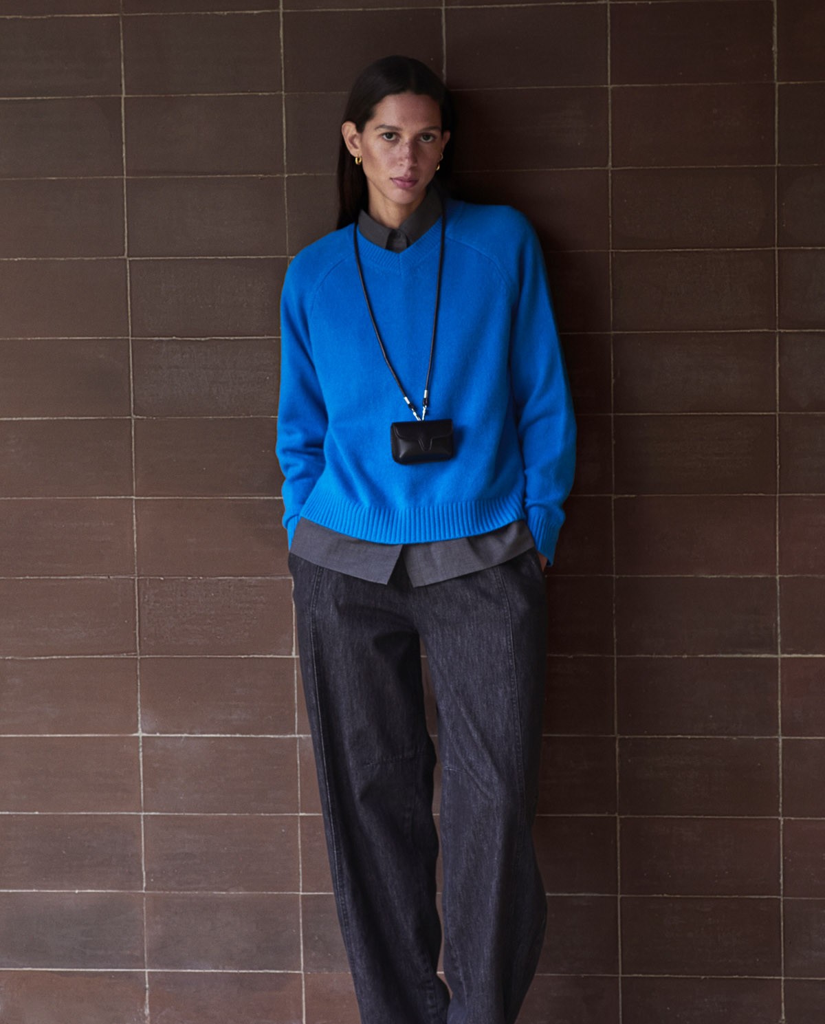 Blue wool-blend v-neck sweater woman Yerse - Front view 1