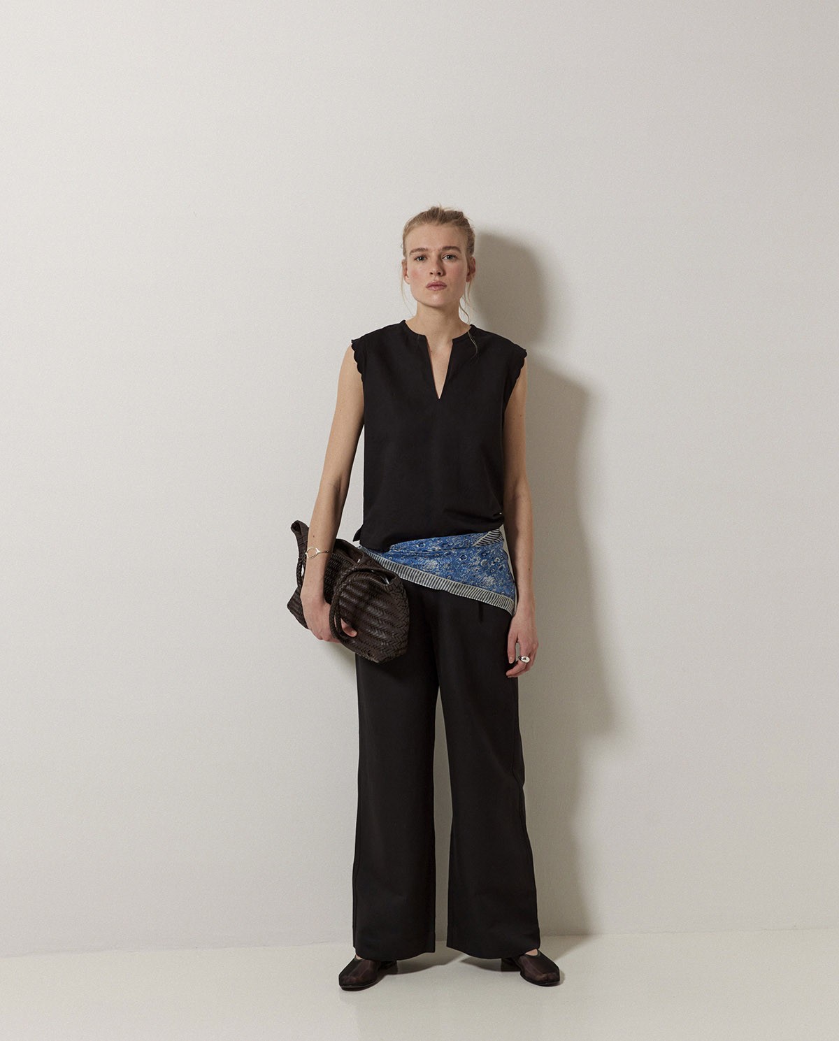 Foulard bleu en soie 6
