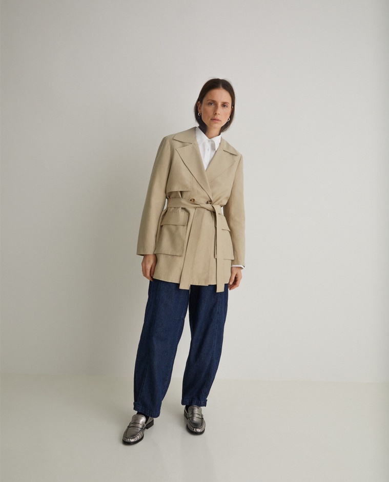 Trench corto cinturón beige- Trench mezcla de tencel