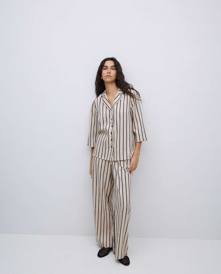 Pantalones wide leg tencel crudo