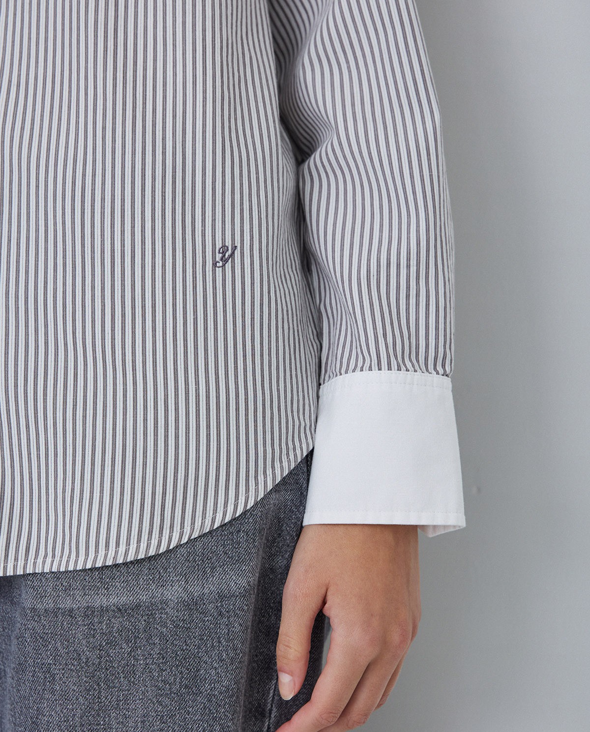 Camisa 100% algodón rayas gris claro
