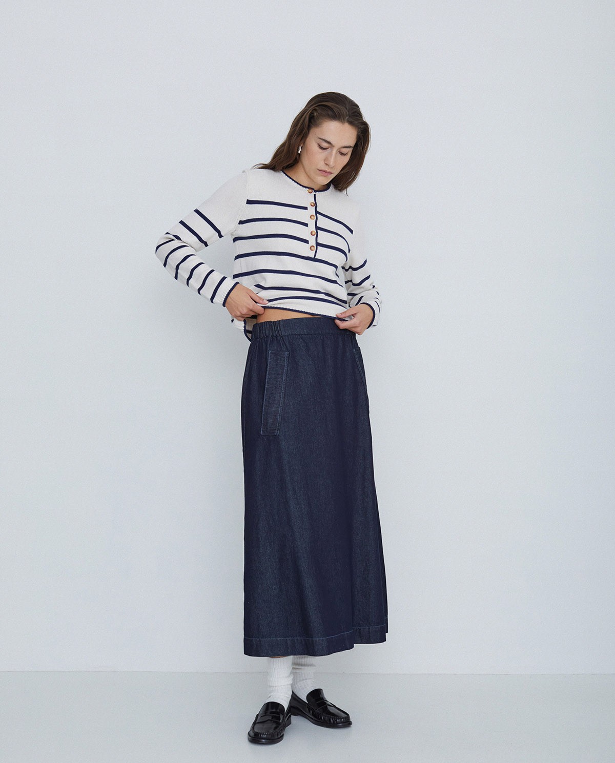 Long 100% cotton skirt dark blue