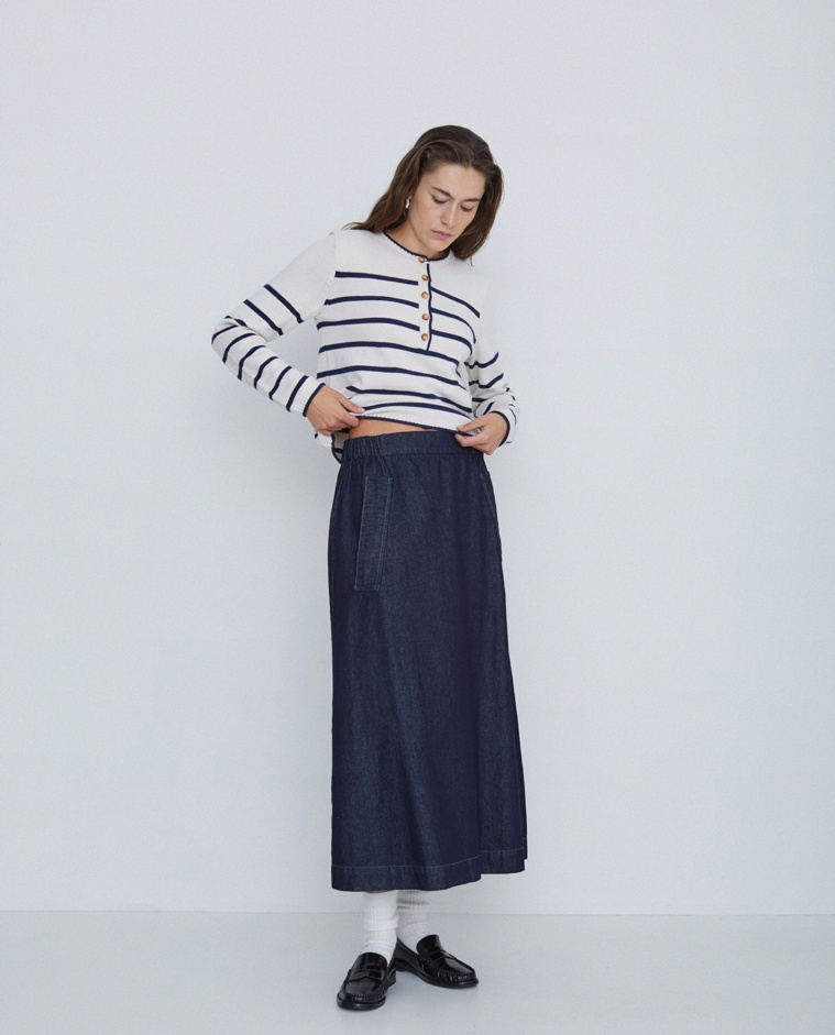 Long 100% cotton skirt dark blue