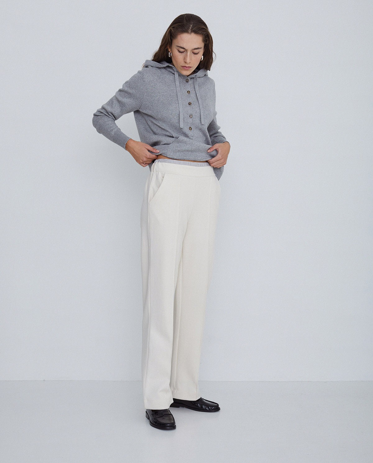 Pantalon fluide en maille écru 1