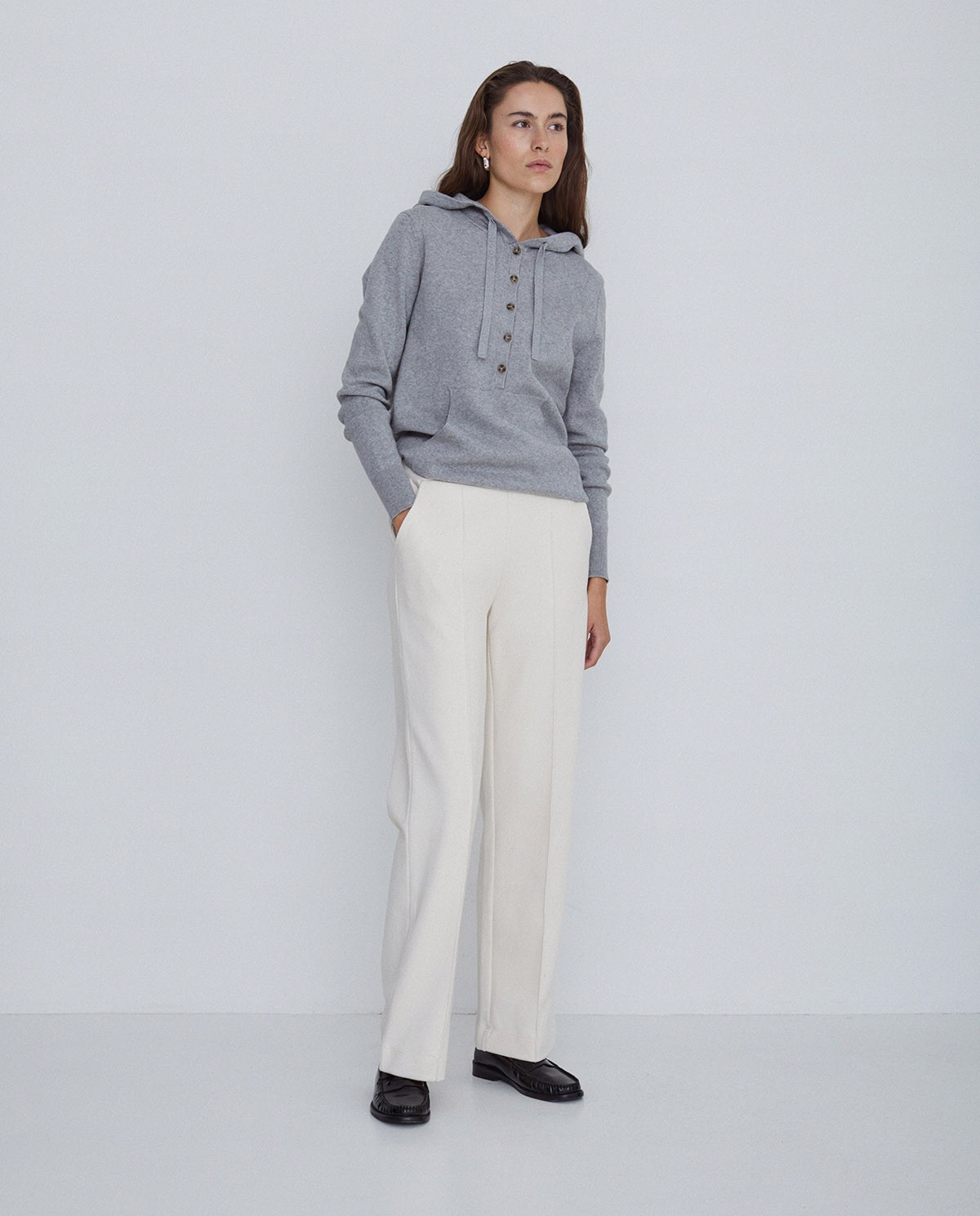 Pantalon fluide en maille écru 2