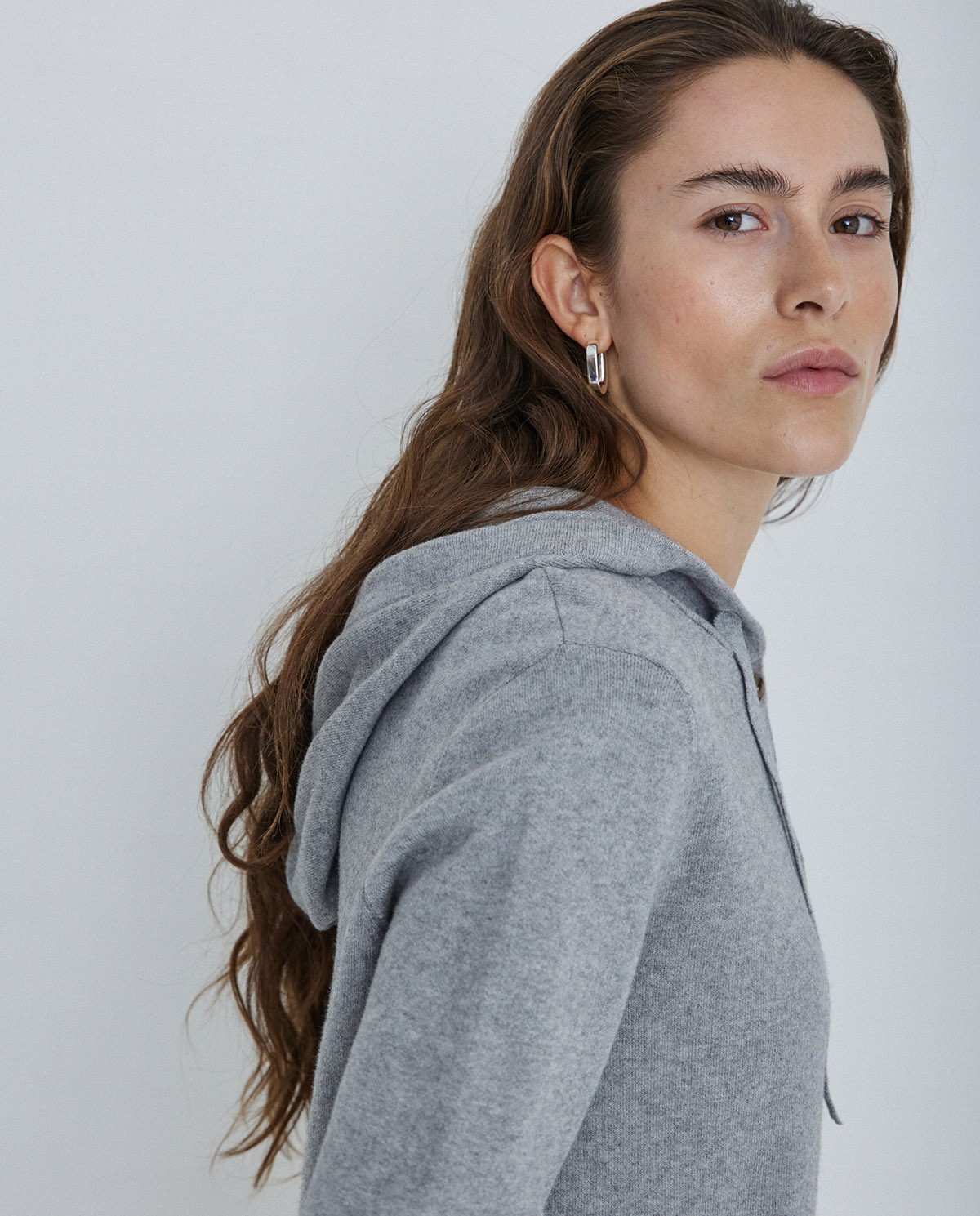 Jersey algodón orgánico capucha gris 1