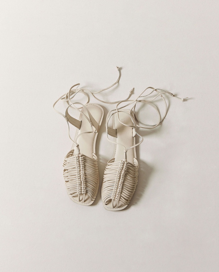 Sandalias planas handmade blanco roto