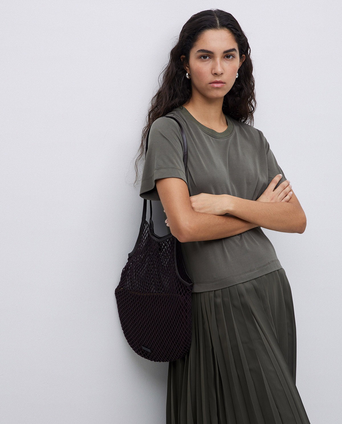 Vestido evasé falda plisada caqui 6