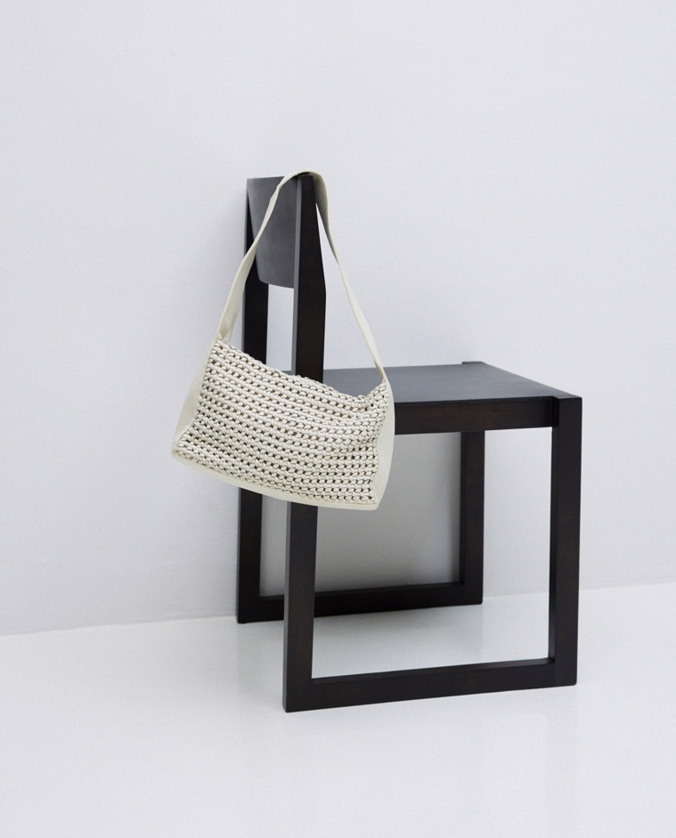 Sac fait main en cuir tressé écru