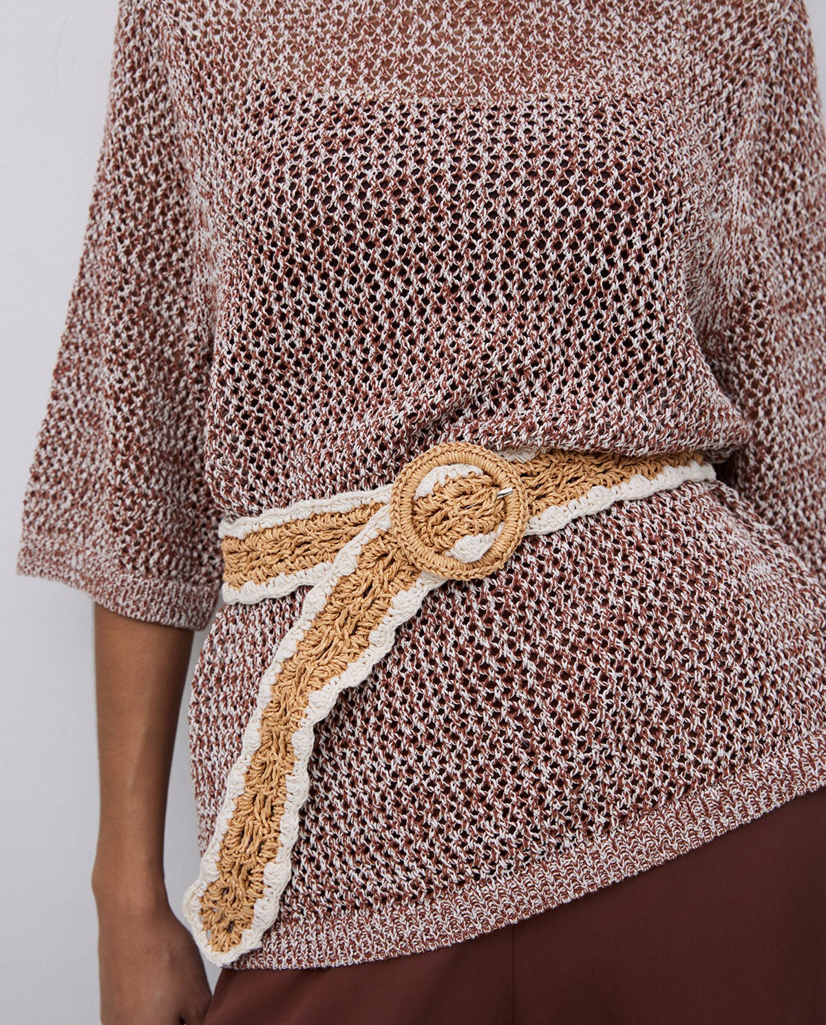 Ceinture en raphia beige avec détails en macramé 1