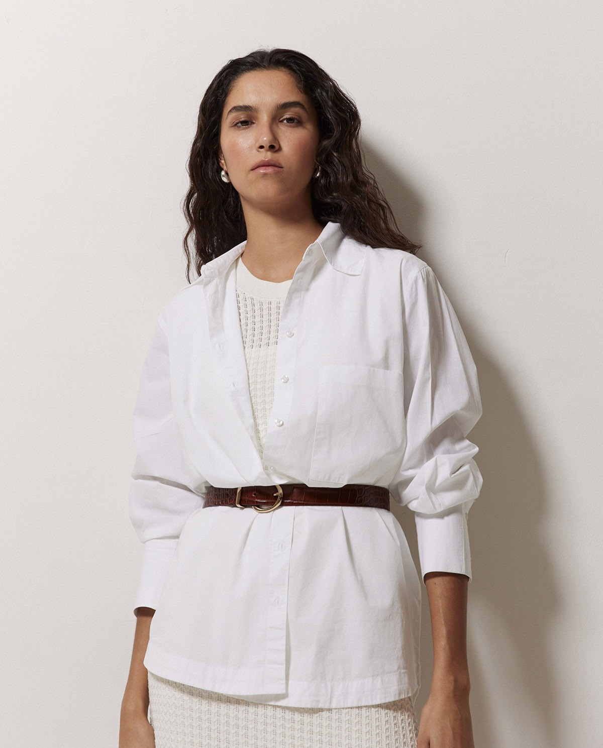 Ceinture en cuir marron à boucle dorée 5