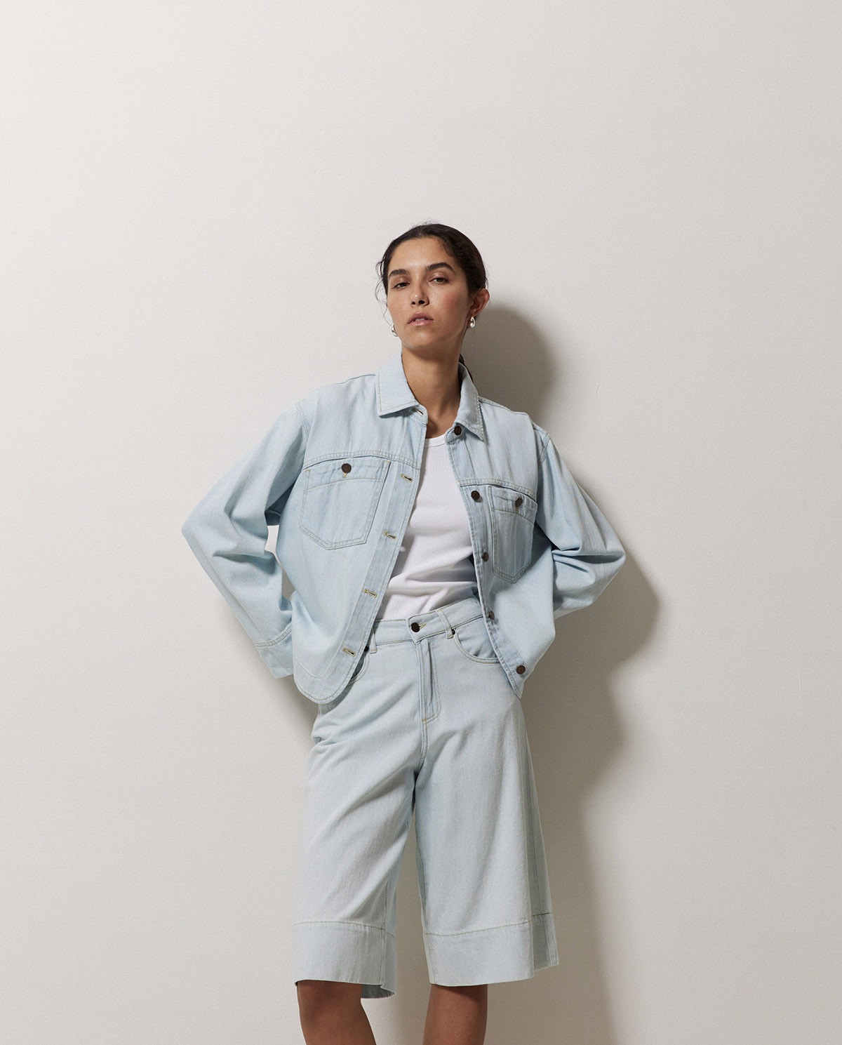 Indigo blue denim jacket with pockets
