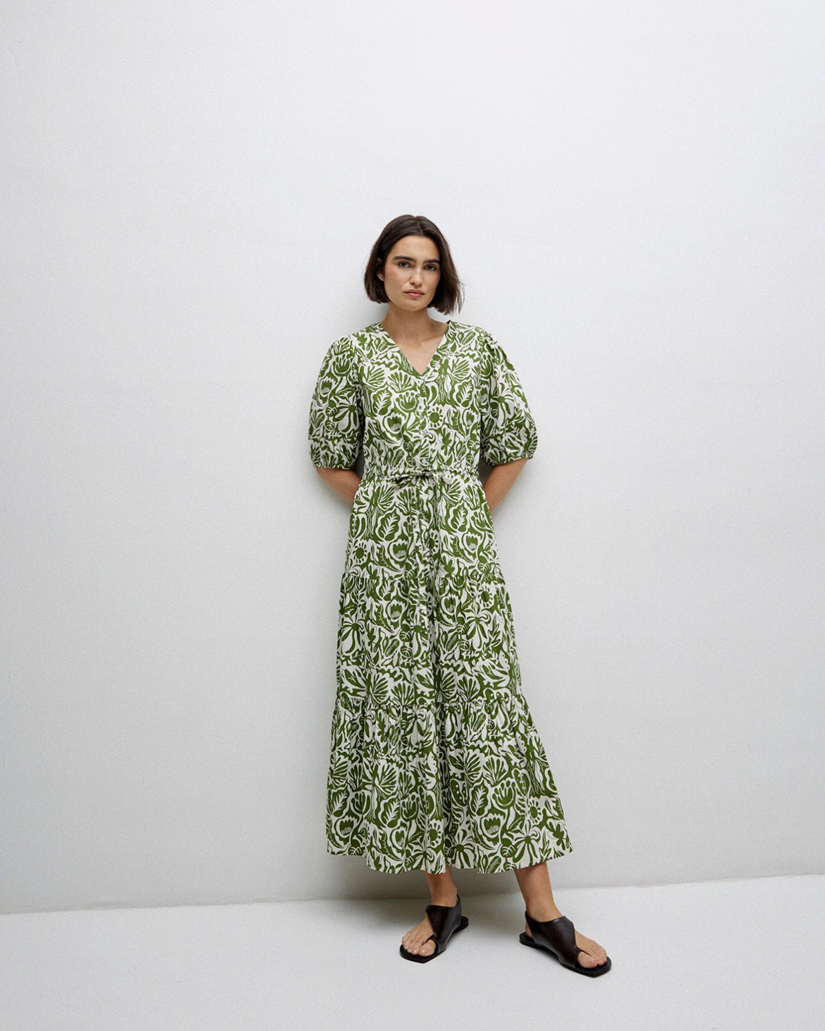 Vestido largo manga abullonada verde 8