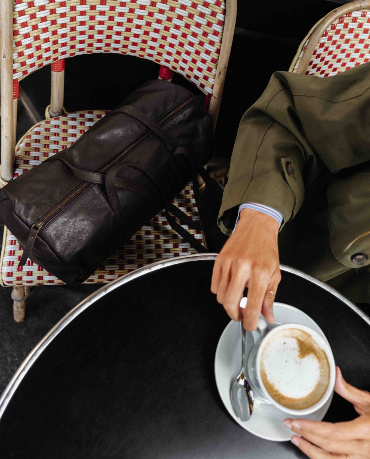 Bolso bowling de piel en color chocolate